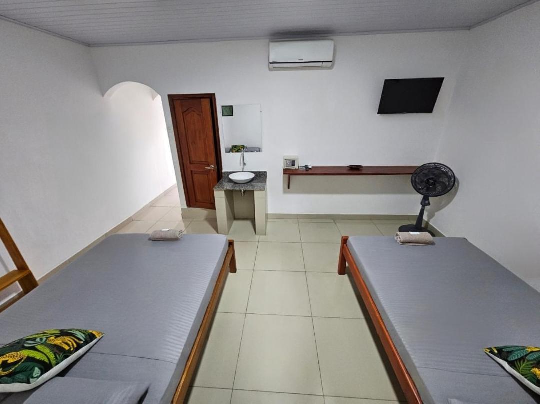 Kanaq Hotel Tours Leticia Kültér fotó