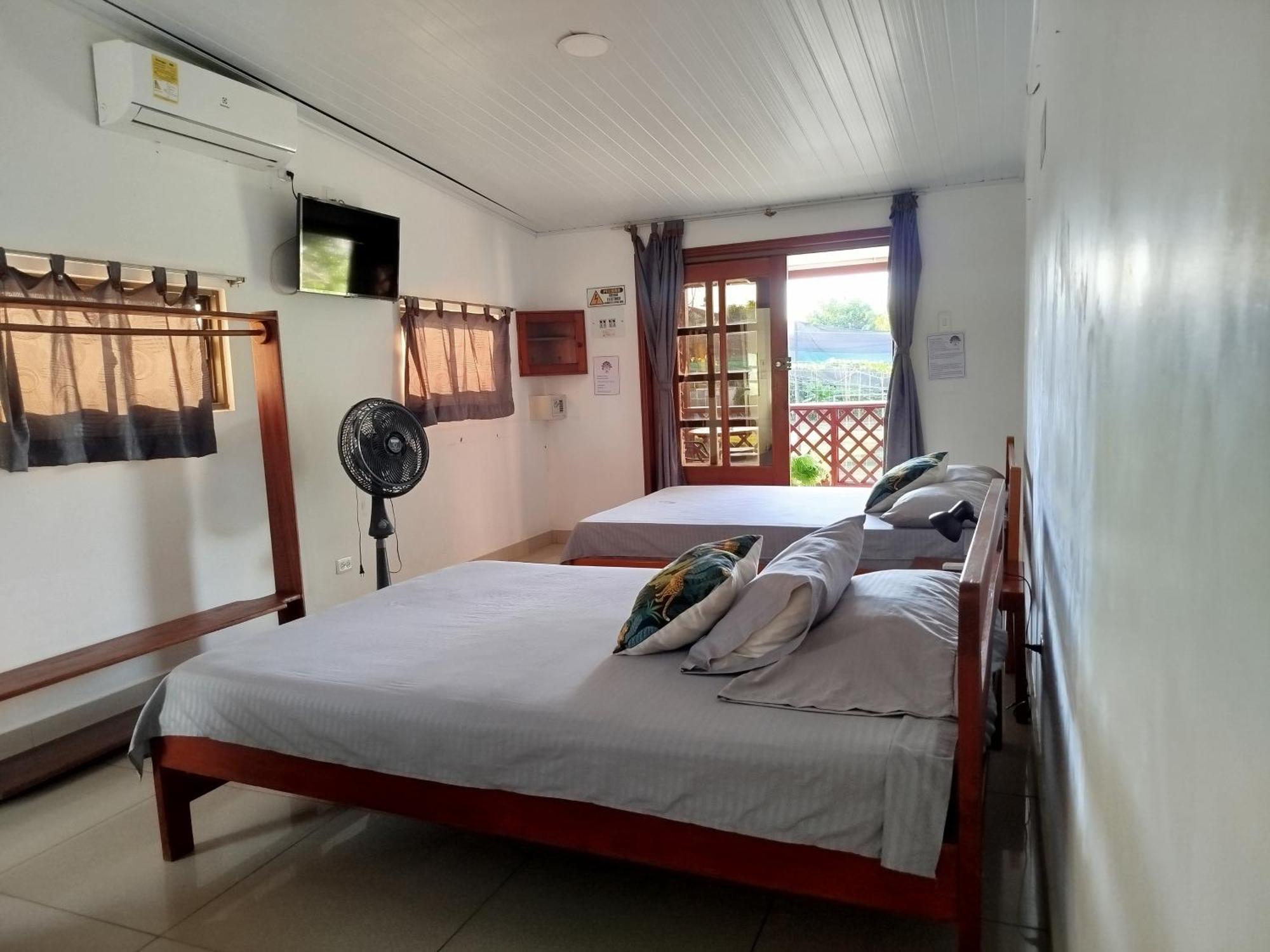 Kanaq Hotel Tours Leticia Kültér fotó